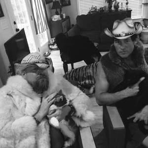 Meet your Posher, Cj